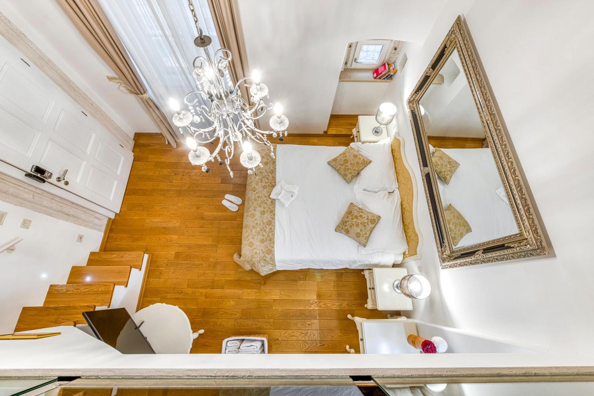 Apartment Palmotta Palace *