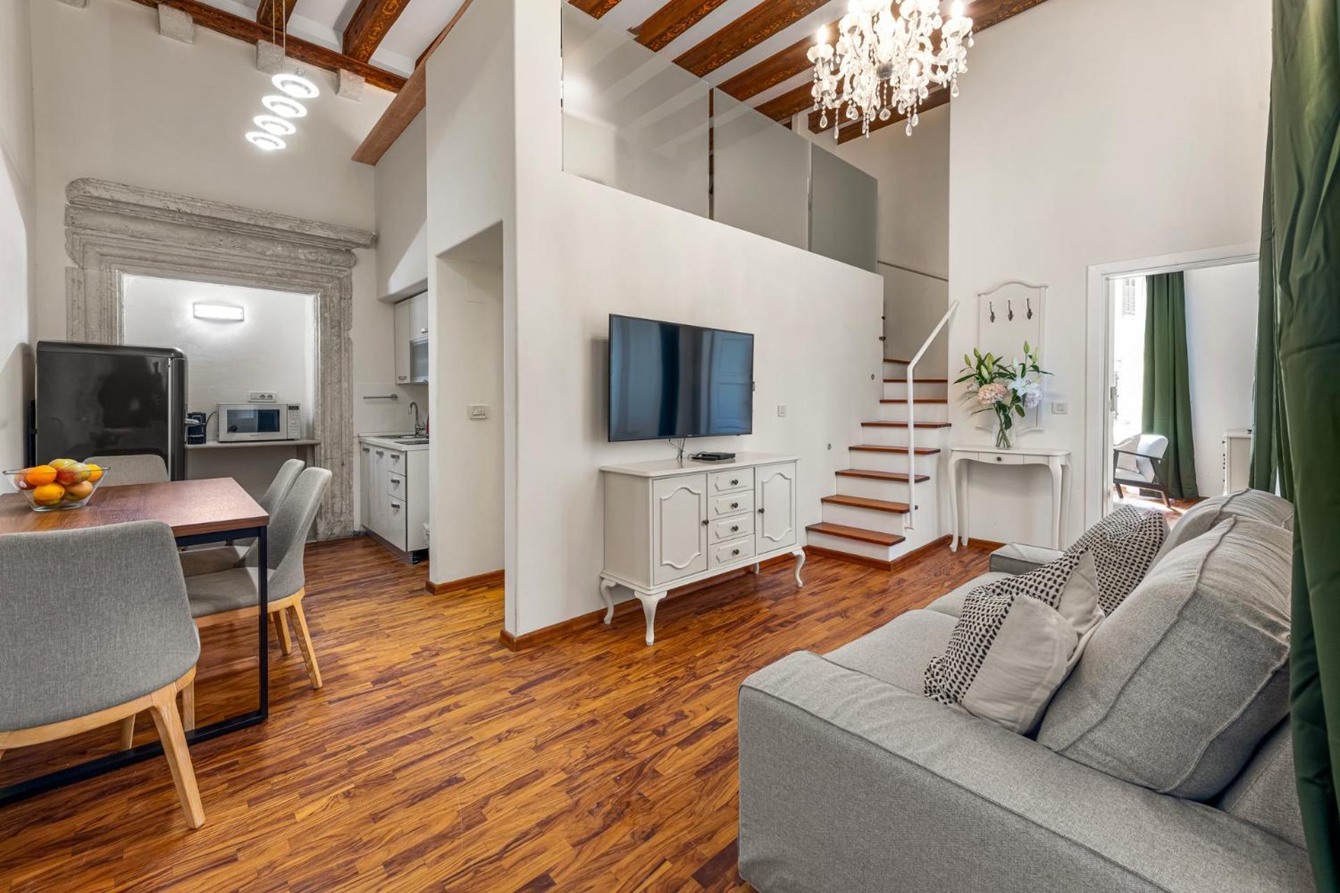 Palmotta Palace Apartment *