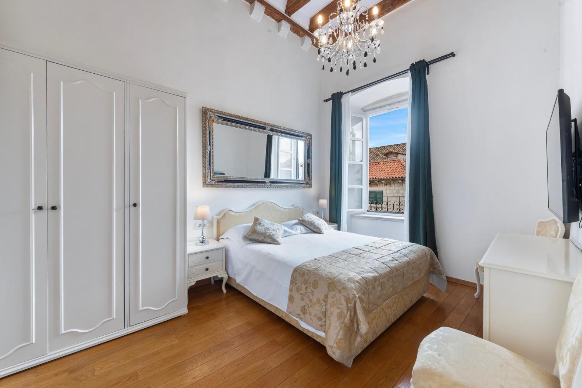 Palmotta Palace Apartment *