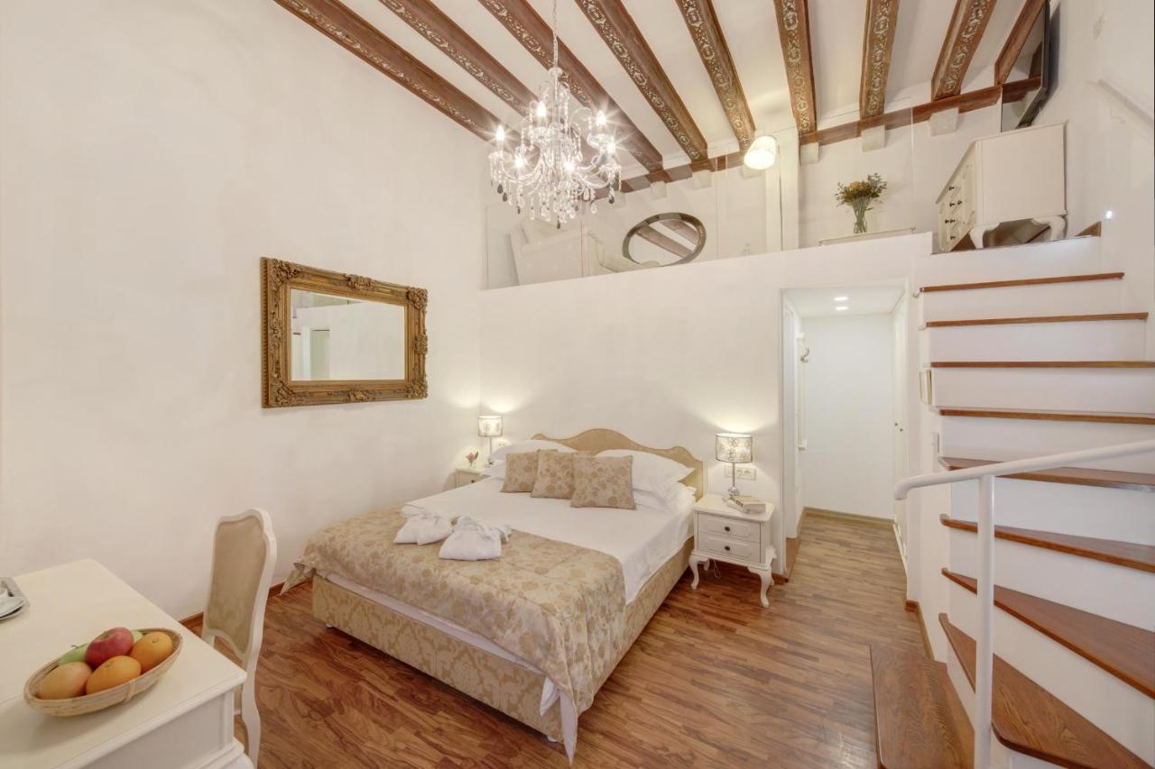 Palmotta Palace *