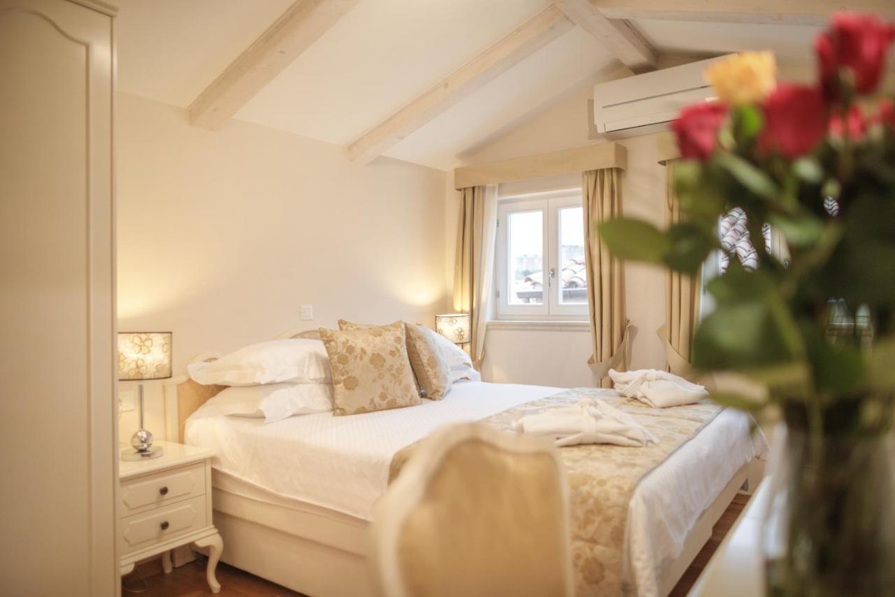 Apartment Palmotta Palace