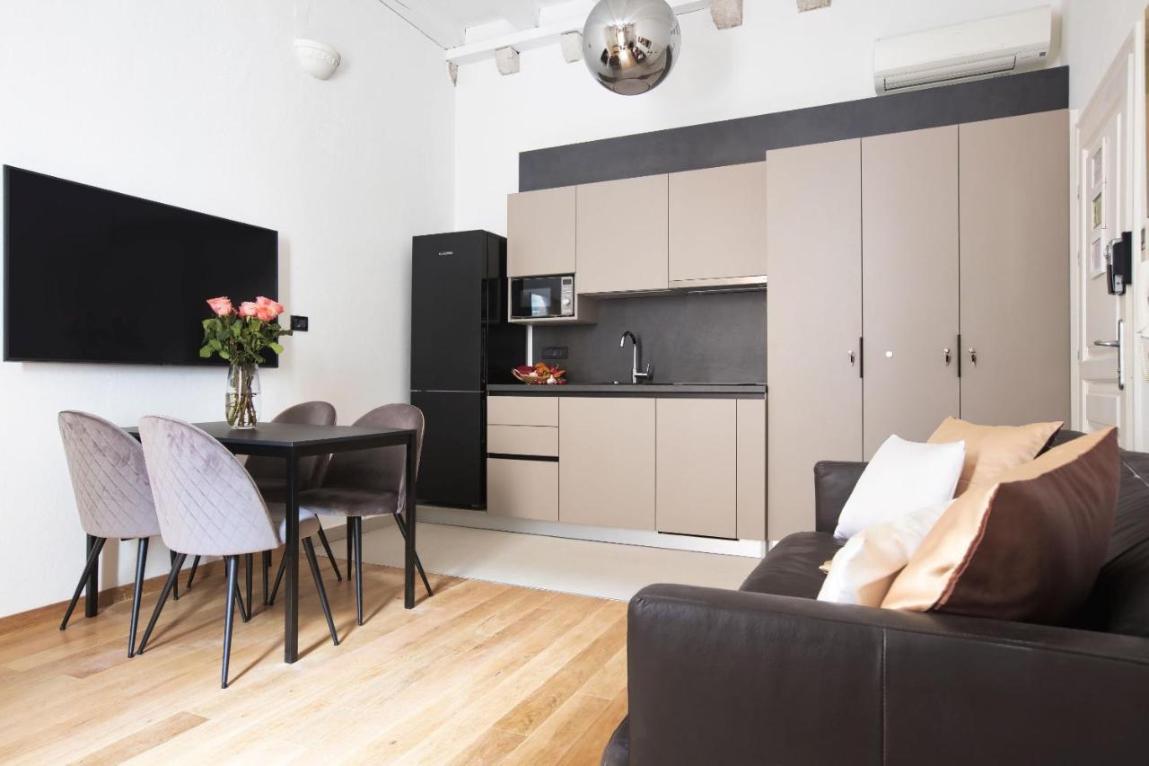 Apartment Palmotta Palace